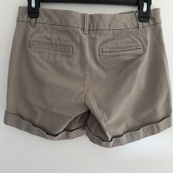 Banana Republic City Chino Shorts - Picture 6 of 6